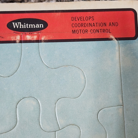 Flipper 1965 Frame-Tray Puzzle - Picture 3 of 5